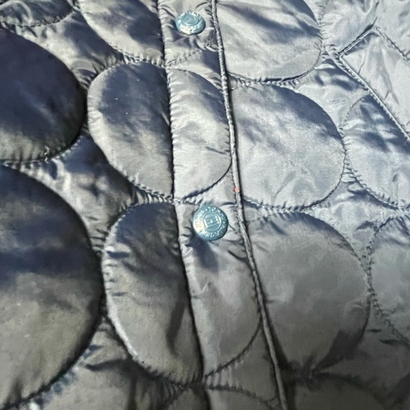 Vintage Tommy Hilfiger Light Weight Hooded Puffer Vest Navy Red Circle Pattern - Picture 11 of 14